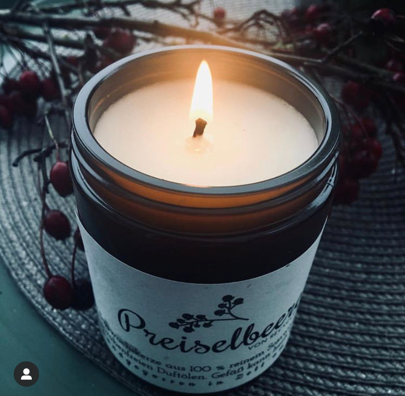 Soy wax candle Preiselbeere - from Recycled Light Germany